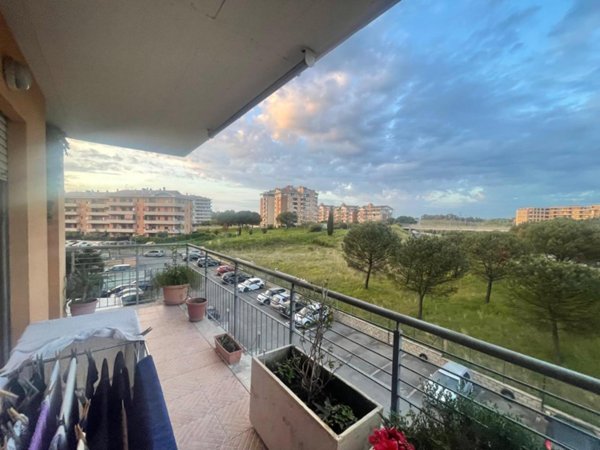appartamento in vendita a Pomezia in zona Santa Palomba
