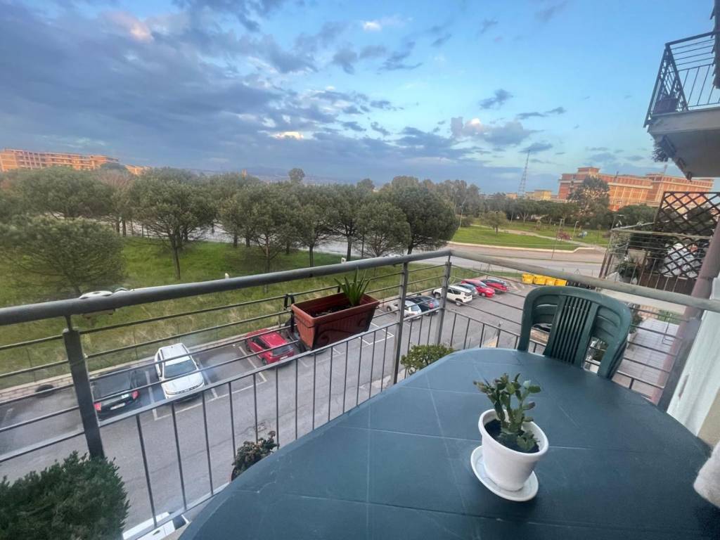 appartamento in vendita a Pomezia in zona Santa Palomba