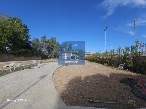 casa indipendente in vendita a Pomezia