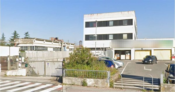 quadrivano in vendita a Pomezia