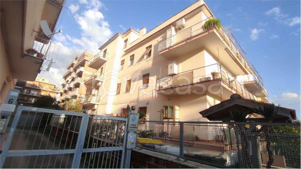 appartamento in vendita a Pomezia
