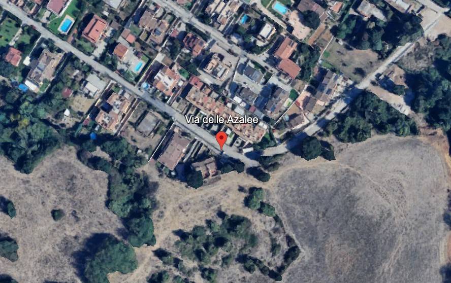 appartamento in vendita a Pomezia in zona Campo Jemini