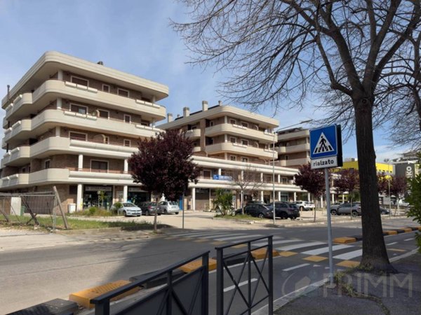 appartamento in vendita a Pomezia