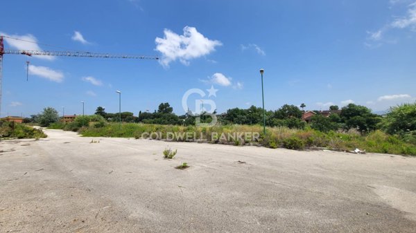 terreno edificabile in vendita a Pomezia in zona Santa Procula