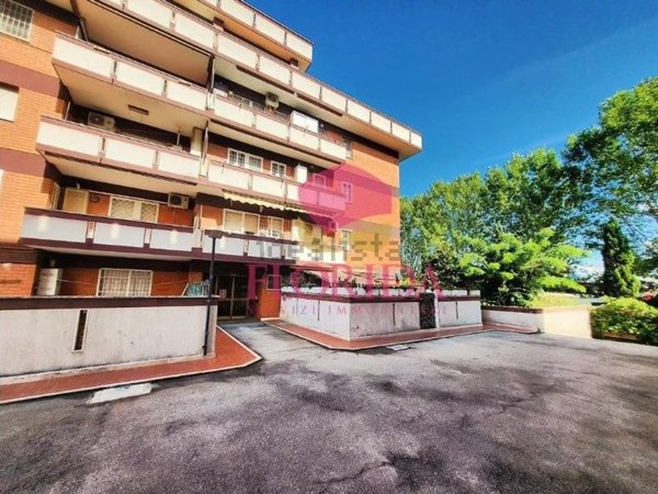 appartamento in vendita a Pomezia in zona Torvaianica