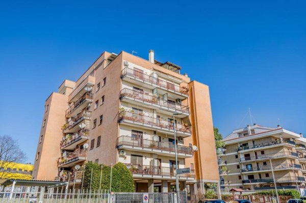 appartamento in vendita a Pomezia
