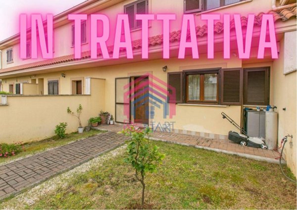 casa indipendente in vendita a Pomezia in zona Santa Palomba
