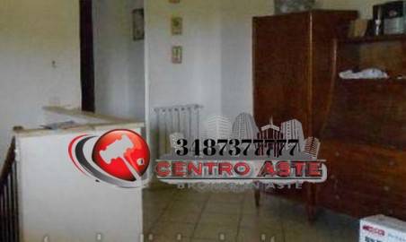 appartamento in vendita a Pomezia in zona Torvaianica