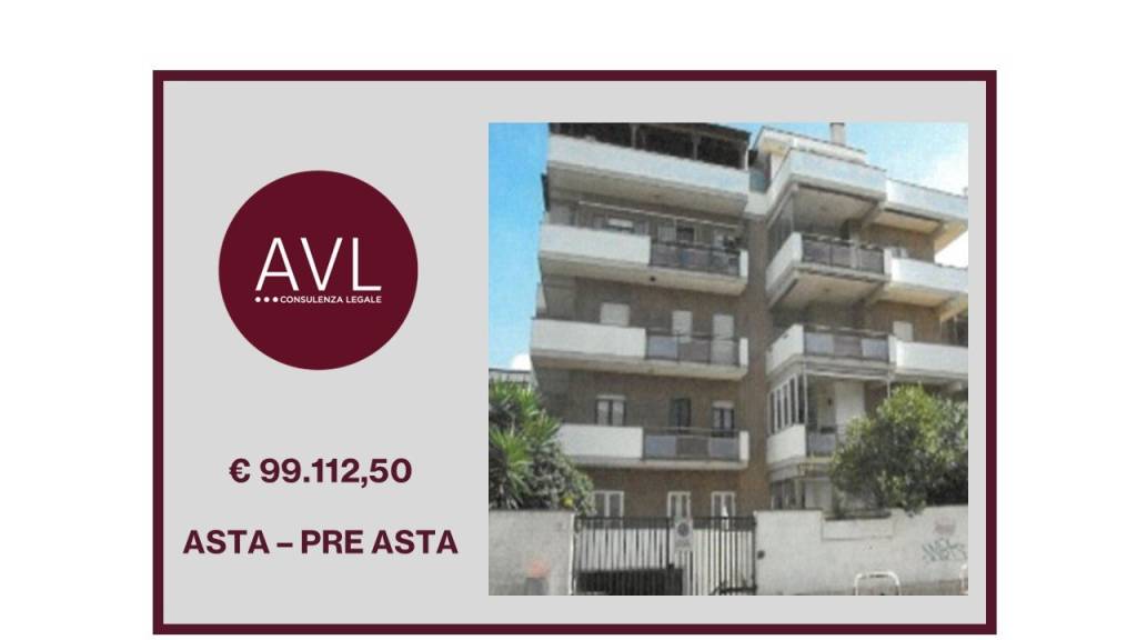 appartamento in vendita a Pomezia in zona Torvaianica