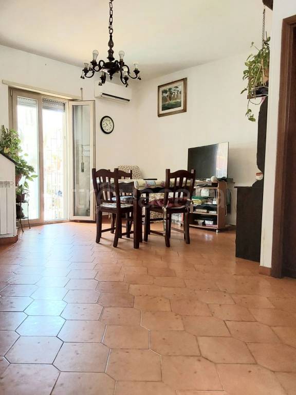casa indipendente in vendita a Pomezia in zona Campo Selva