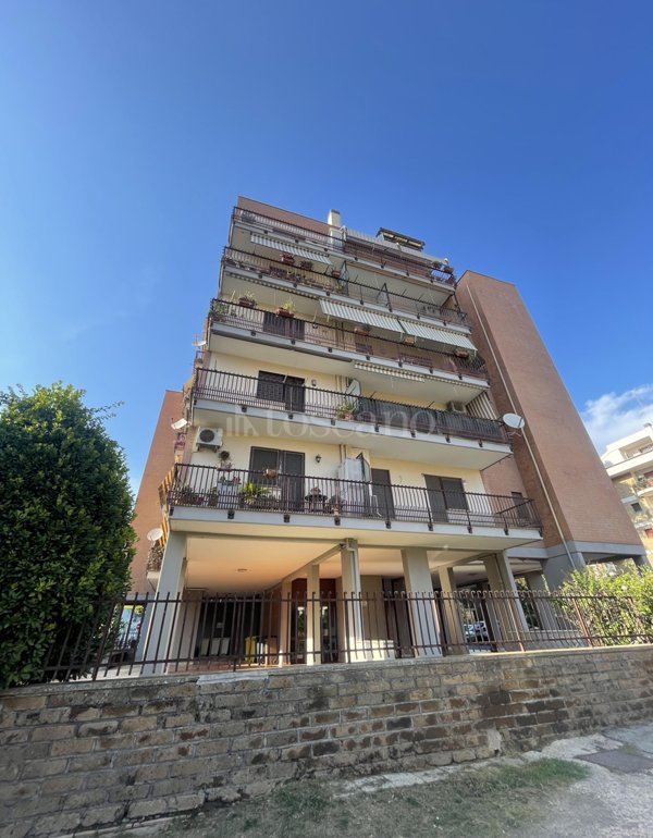 casa indipendente in vendita a Pomezia