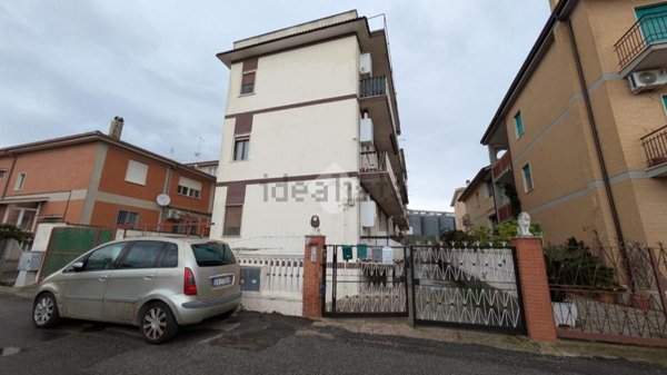 appartamento in vendita a Pomezia