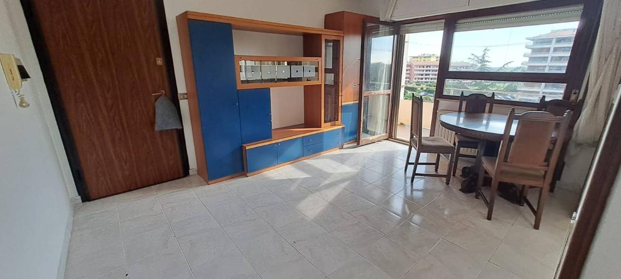 appartamento in vendita a Pomezia in zona Santa Palomba