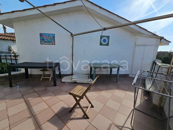 appartamento in vendita a Pomezia in zona Torvaianica