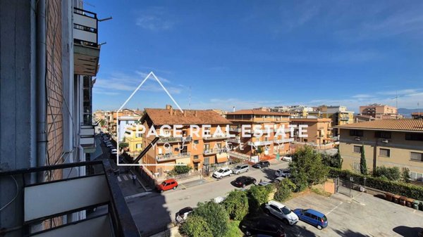 appartamento in vendita a Pomezia