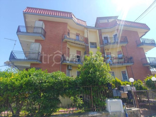 appartamento in vendita a Pomezia in zona Torvaianica