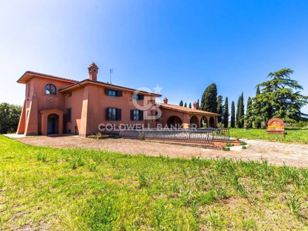 casa indipendente in vendita a Pomezia in zona Pratica di Mare