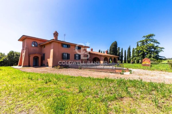 casa indipendente in vendita a Pomezia