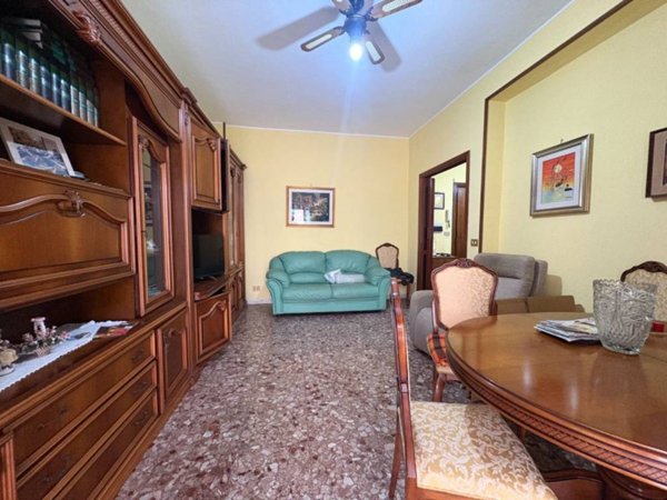 appartamento in vendita a Pomezia in zona Pratica di Mare