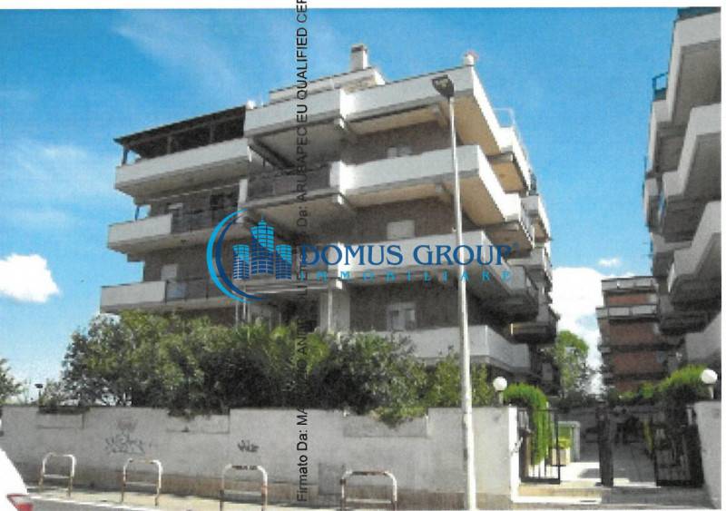 appartamento in vendita a Pomezia in zona Torvaianica