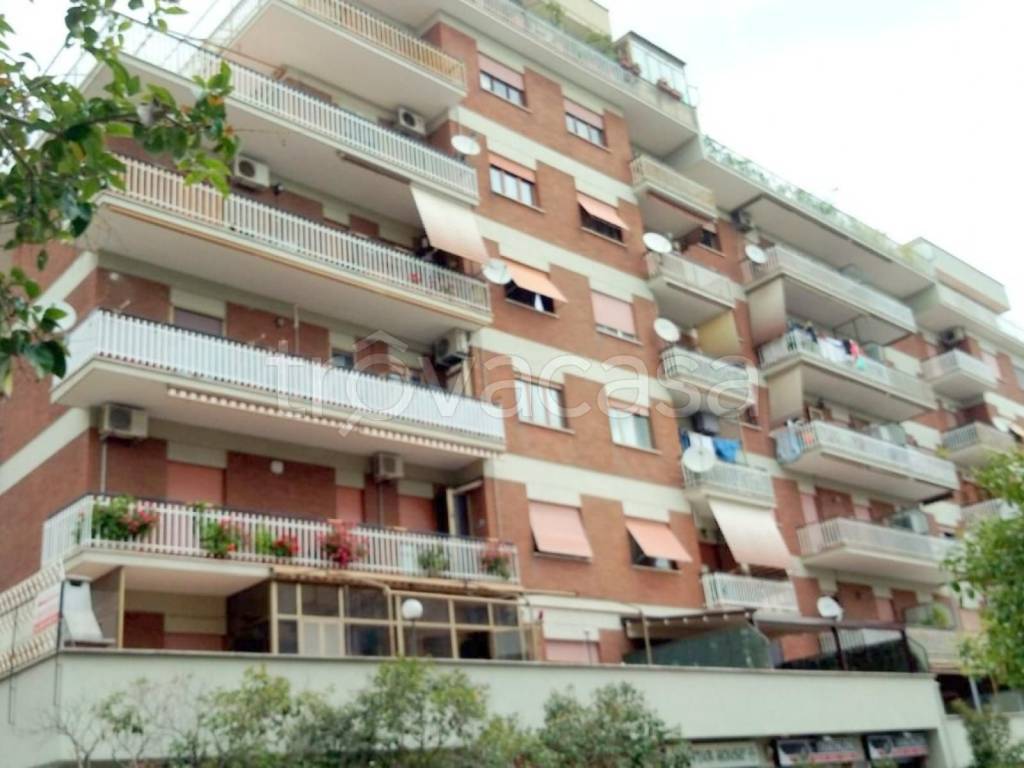 appartamento in vendita a Pomezia