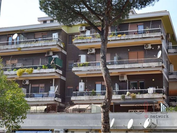 appartamento in vendita a Pomezia