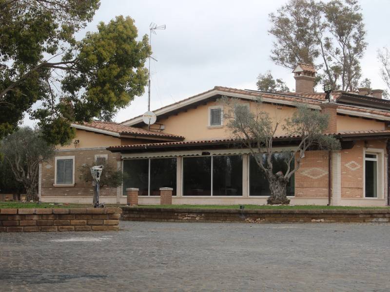 villa in vendita a Pomezia