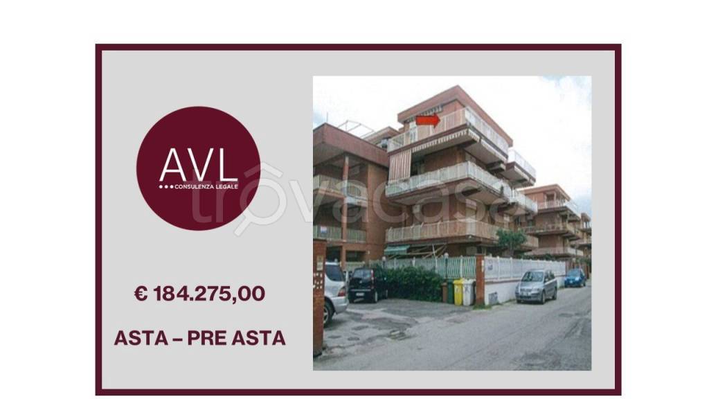 appartamento in vendita a Pomezia in zona Torvaianica