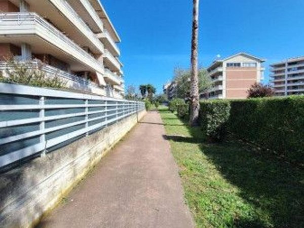 appartamento in vendita a Pomezia in zona Santa Palomba