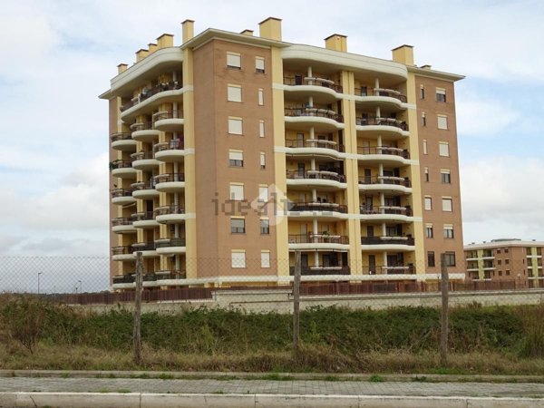 appartamento in vendita a Pomezia in zona Torvaianica