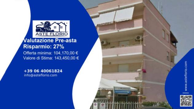 appartamento in vendita a Pomezia in zona Torvaianica