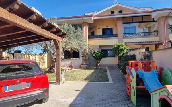 appartamento in vendita a Pomezia