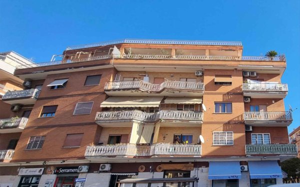 appartamento in vendita a Pomezia