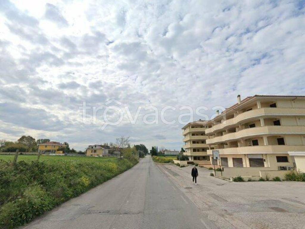 negozio in vendita a Pomezia
