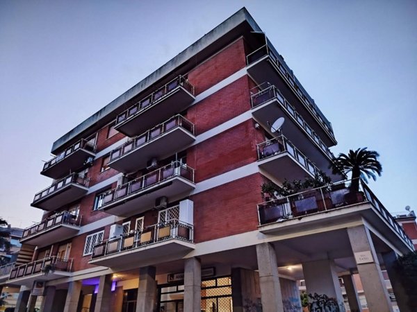 appartamento in vendita a Pomezia