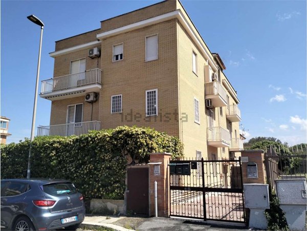 appartamento in vendita a Pomezia in zona Torvaianica