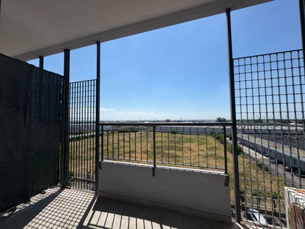 appartamento in vendita a Pomezia in zona Santa Palomba