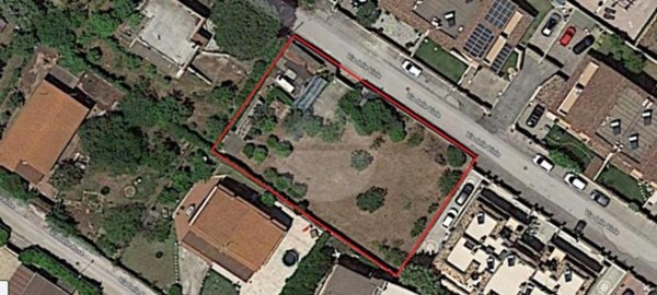 terreno edificabile in vendita a Pomezia in zona Campo Jemini