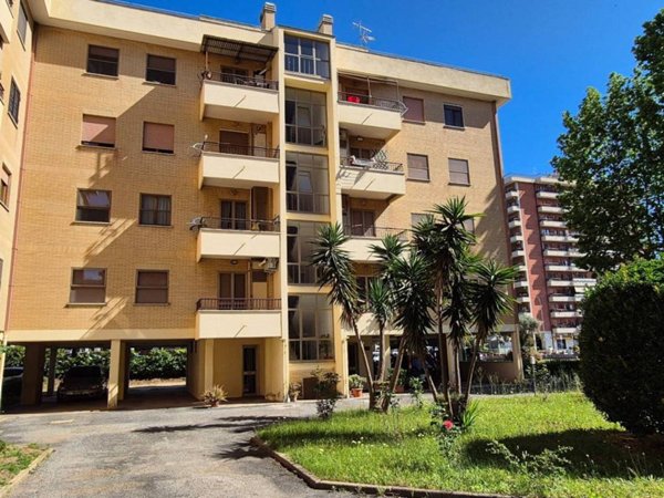 appartamento in vendita a Pomezia