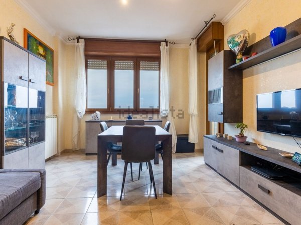 appartamento in vendita a Pomezia
