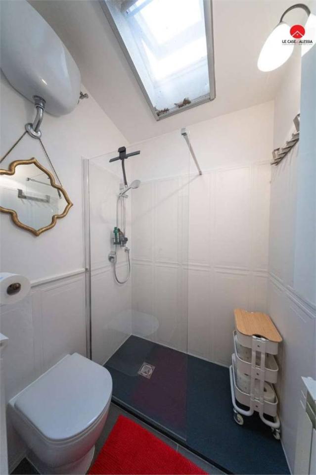 casa indipendente in vendita a Pomezia in zona Torvaianica