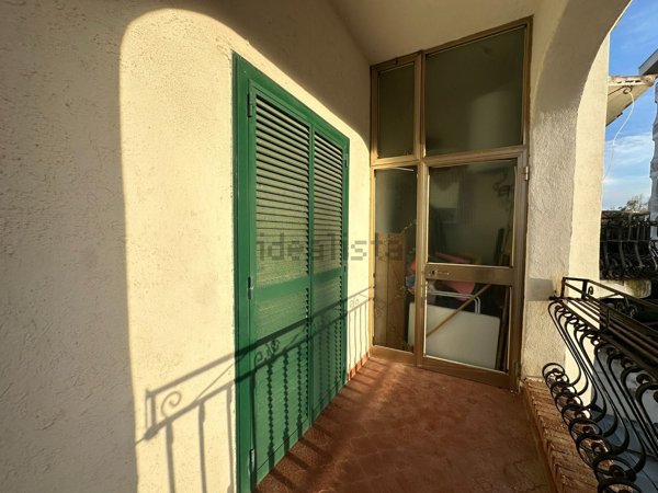 appartamento in vendita a Pomezia in zona Torvaianica