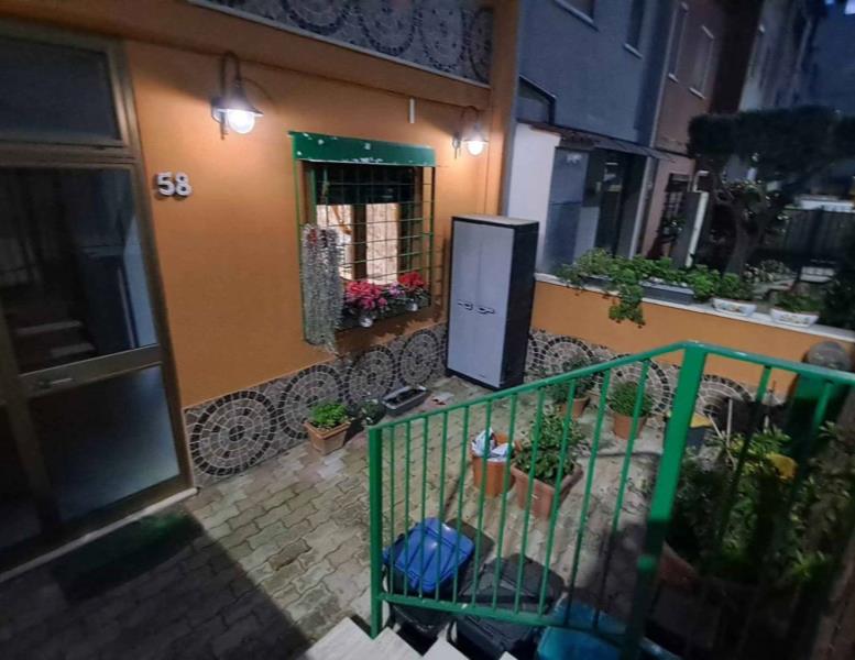 casa indipendente in vendita a Pomezia