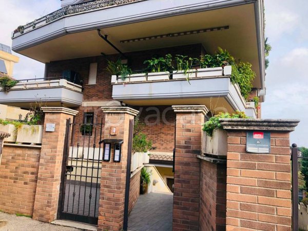 appartamento in vendita a Pomezia