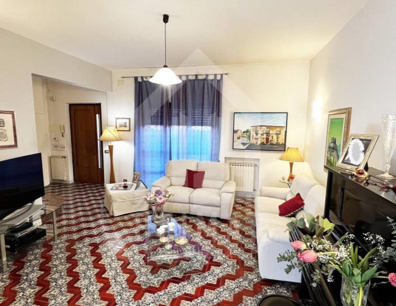 casa indipendente in vendita a Pomezia in zona Torvaianica