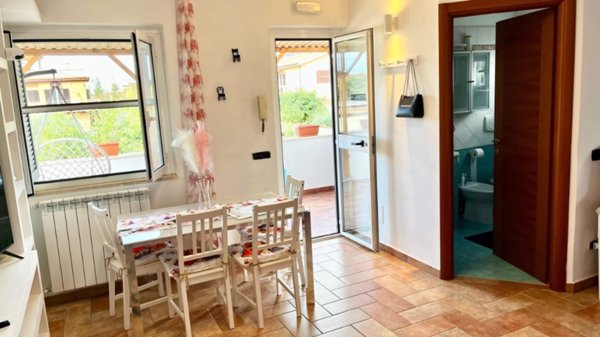 appartamento in vendita a Pomezia in zona Torvaianica