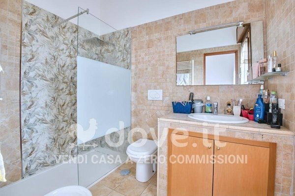 casa indipendente in vendita a Pomezia in zona Colli di Enea