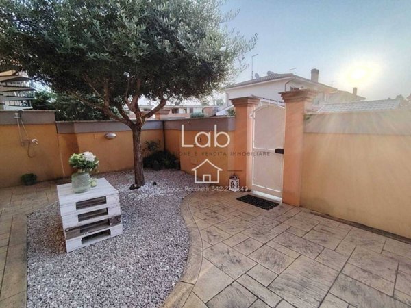 appartamento in vendita a Pomezia