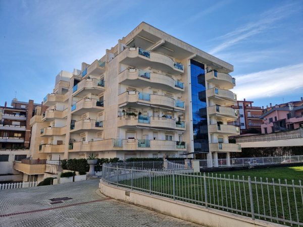 appartamento in vendita a Pomezia