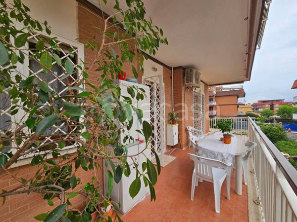appartamento in vendita a Pomezia in zona Torvaianica